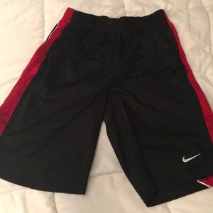 Nike Basketball Shorts (M)